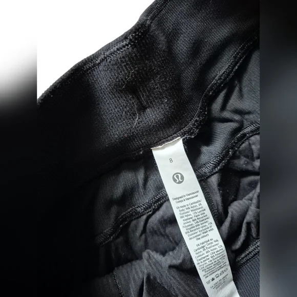 Lululemon Athletica Black Shorts 8 - Picture 4 of 5